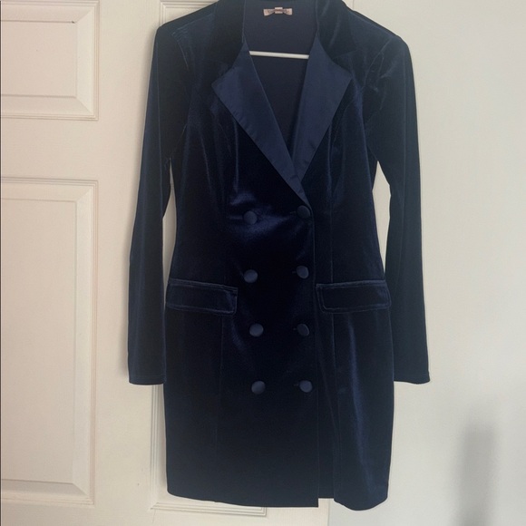 City Studios Dresses & Skirts - Tuxedo-Style Velvet Dress